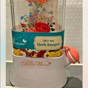 THE Pioneer Woman Herb Keeper NEW